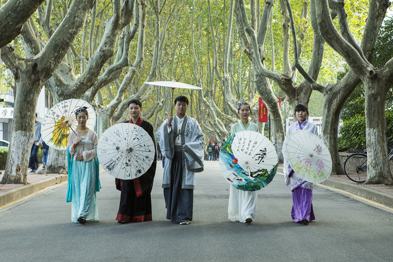 NT动漫
陈泠琳;江苏农林职业技术学院 赵艳艳;江苏海事职业技术学院 崔亚迪;南航金城学院 庄璐
